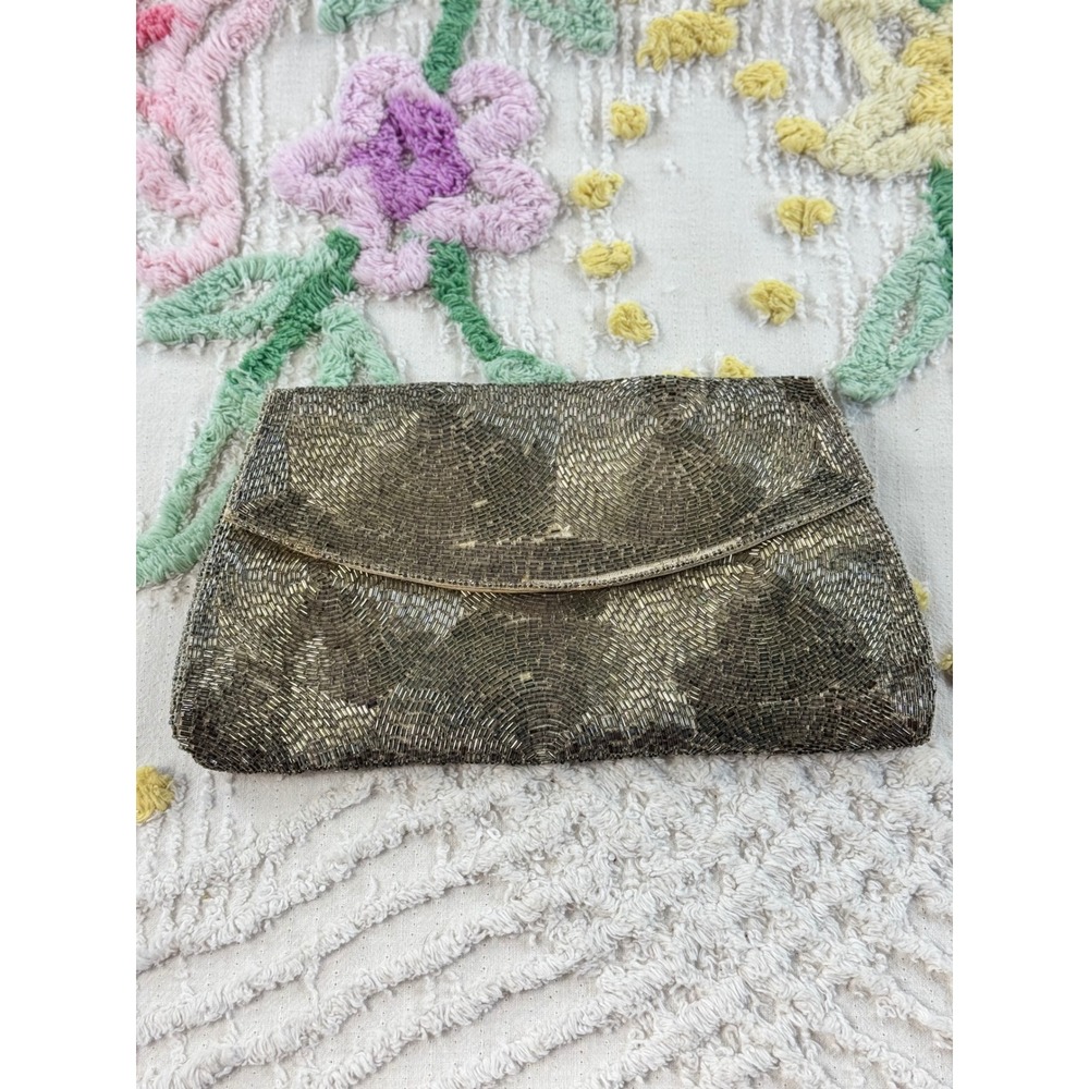Vintage Schildkraut Bros Hand Beaded Gold Silver Clutch Bag Made in Japan Fan